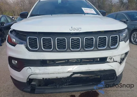 2024 Jeep Compass Latitude 4X4 из США, поврежденный, VIN 3C4NJDBN1RT118433